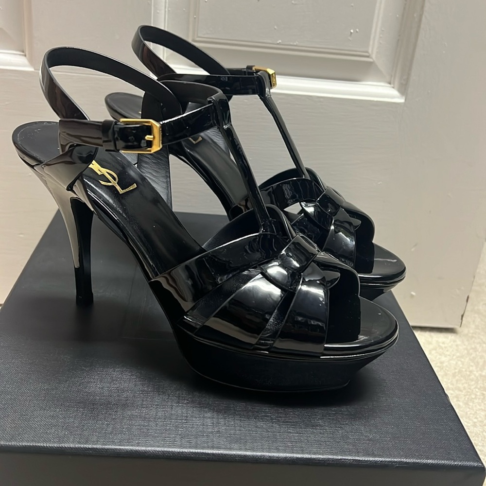 Saint Laurent tribute black patent sandals size 38